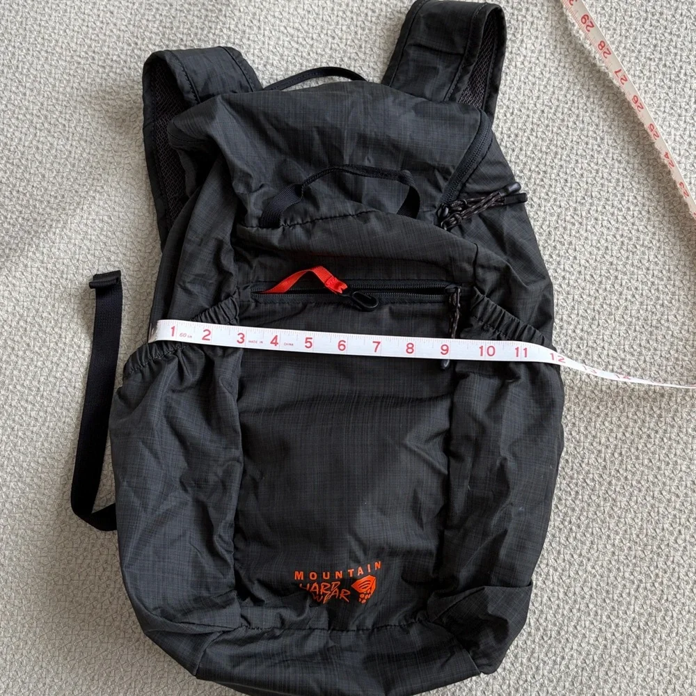 Mountain Hardwear 15L packable backpack - Picture 3 of 4